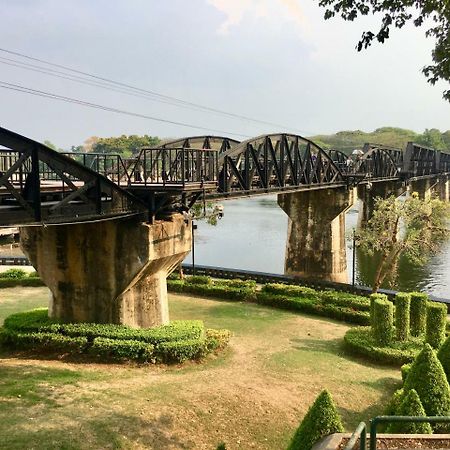 The Nine Guest House Kanchanaburi Exterior foto