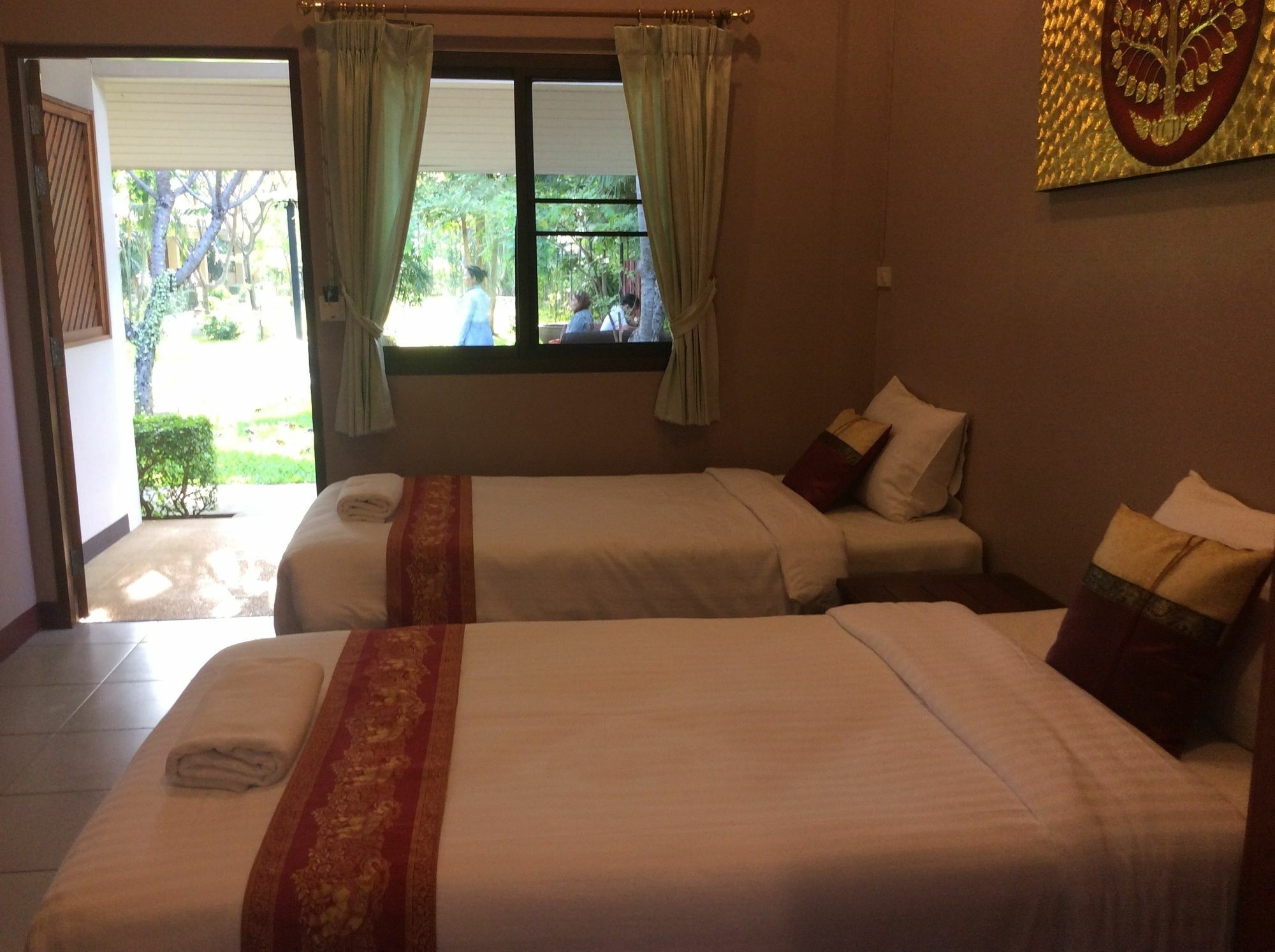 The Nine Guest House Kanchanaburi Exterior foto