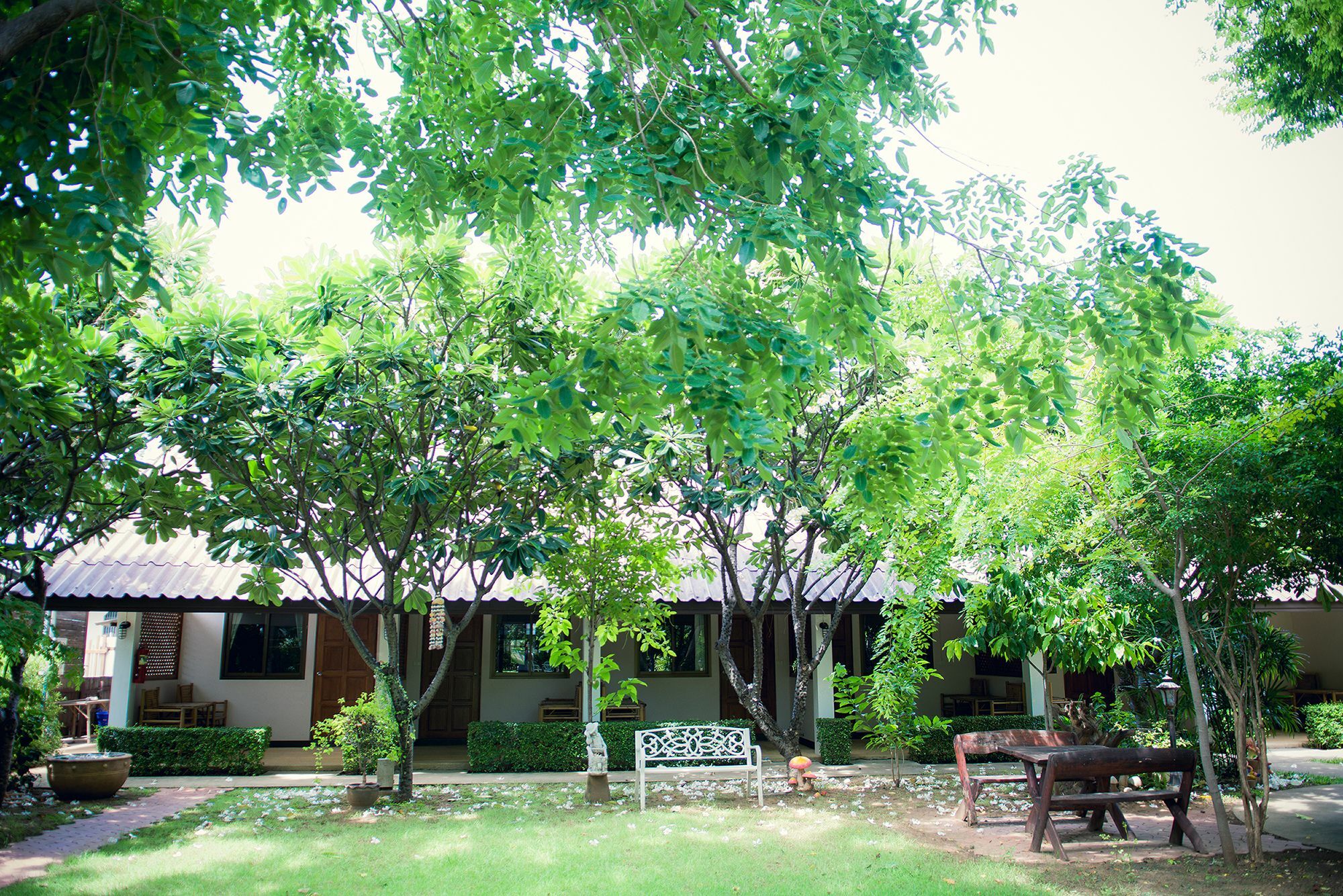 The Nine Guest House Kanchanaburi Exterior foto